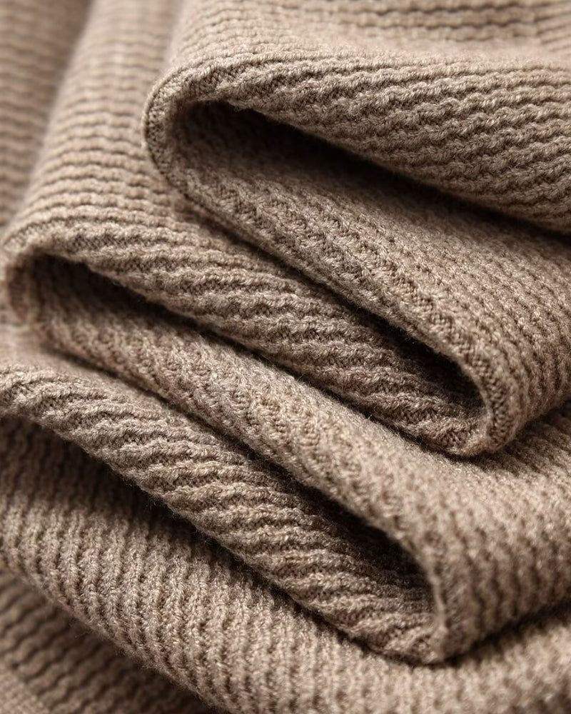 Men's Textured Knit Polo Sweater with Refined Minimalism