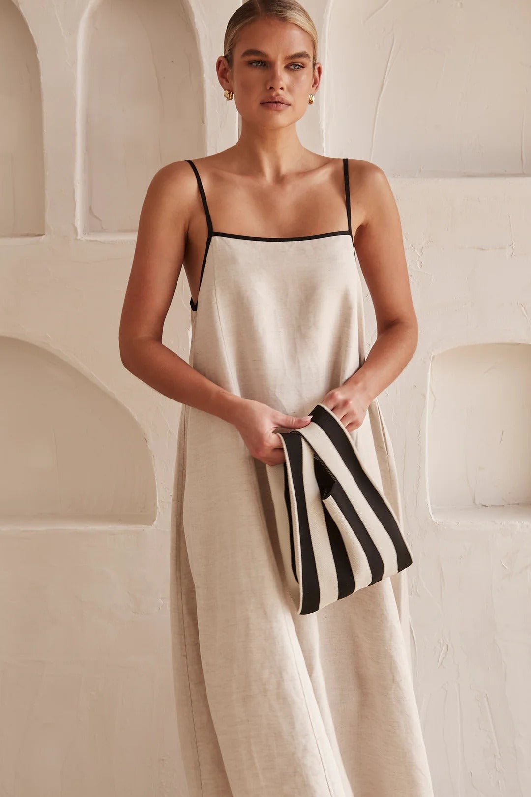 Women's Linen Maxi Dress with Contrast Trim and Adjustable Straps
