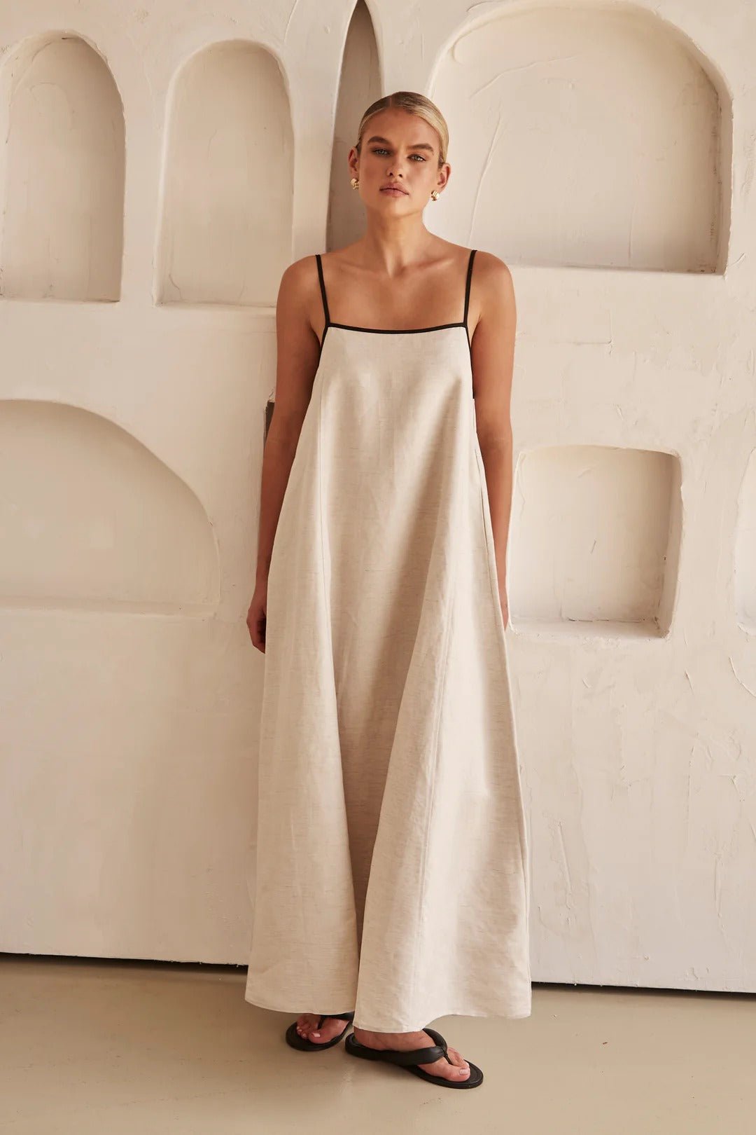 Women's Linen Maxi Dress with Contrast Trim and Adjustable Straps