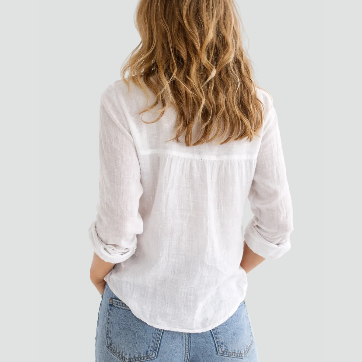 Women's Relaxed Linen Button-Front Blouse